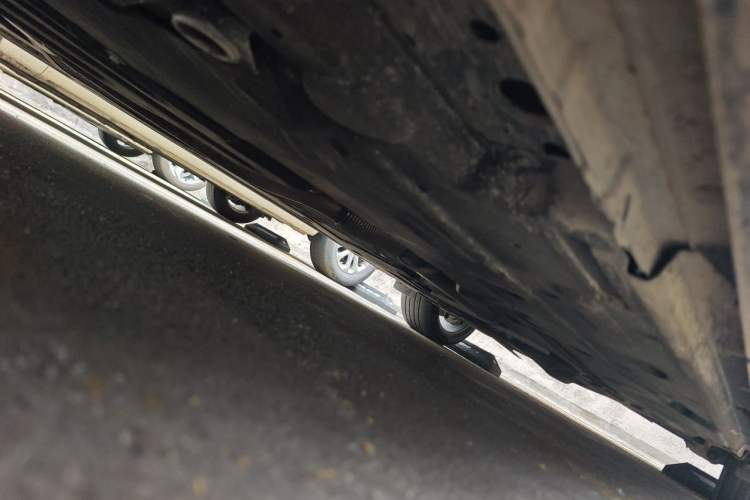 Used Jaguar XEL 2024 2.0T 250 PS R-DYNAMIC S Advanced Sport Edition Chassis Front Left