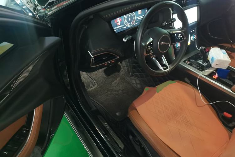 Used Jaguar XEL 2024 2.0T 250 PS R-DYNAMIC S Advanced Sport Edition Driver Seat