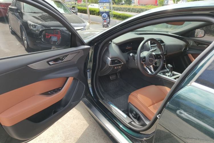 Used Jaguar XEL 2024 2.0T 250 PS R-DYNAMIC S Advanced Sport Edition Driver Seat