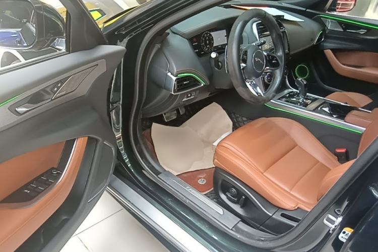 Used Jaguar XEL 2024 2.0T 250 PS R-DYNAMIC S Advanced Sport Edition Driver Seat