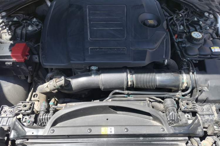 Used Jaguar XEL 2024 2.0T 250 PS R-DYNAMIC S Advanced Sport Edition Engine Bay