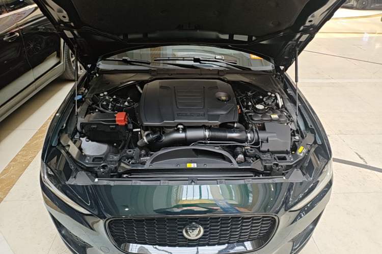 Used Jaguar XEL 2024 2.0T 250 PS R-DYNAMIC S Ebony Black Sport Edition Engine Bay