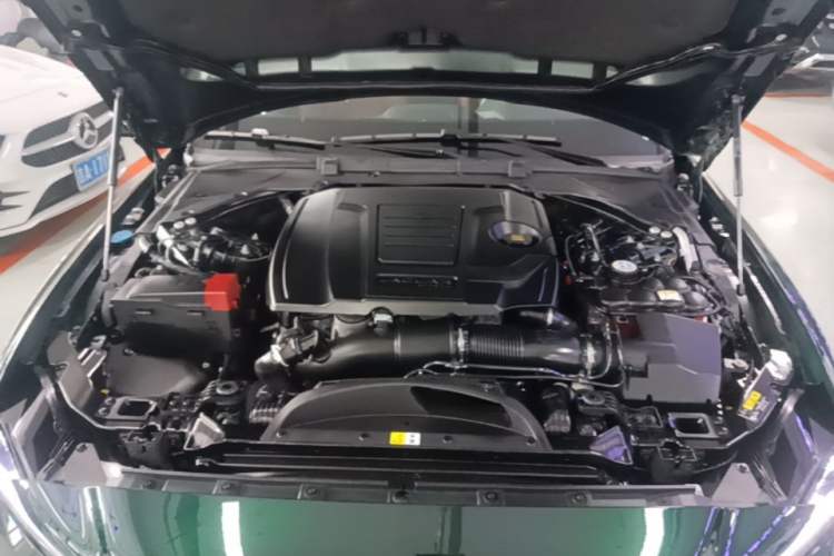 Used Jaguar XEL 2024 2.0T 250 PS R-DYNAMIC S Ebony Black Sport Edition Engine Bay