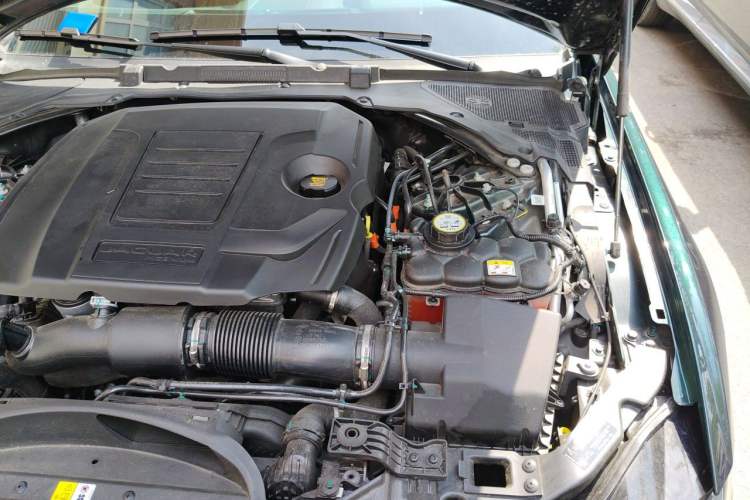 Used Jaguar XEL 2024 2.0T 250 PS R-DYNAMIC S Ebony Black Sport Edition Engine Bay Left