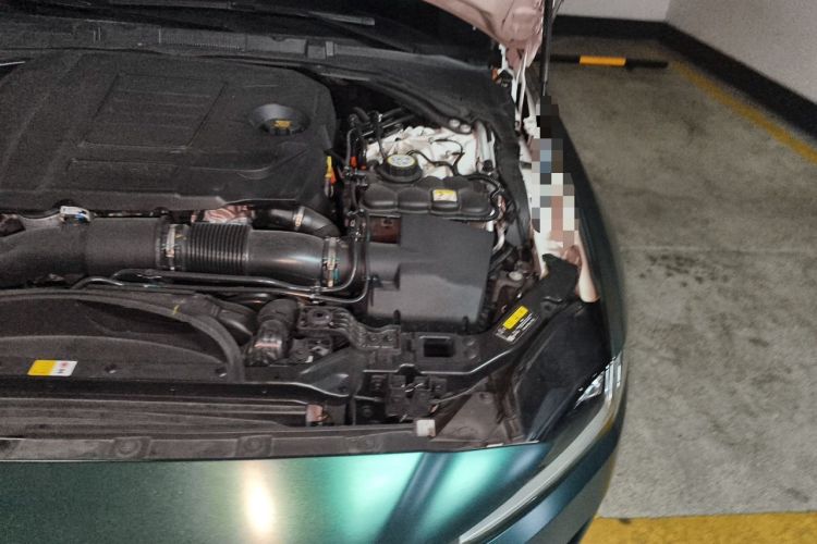 Used Jaguar XEL 2024 2.0T 250 PS R-DYNAMIC S Advanced Sport Edition Engine Bay Left