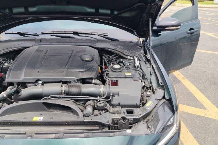 Used Jaguar XEL 2024 2.0T 250 PS R-DYNAMIC S Ebony Black Sport Edition Engine Bay Left