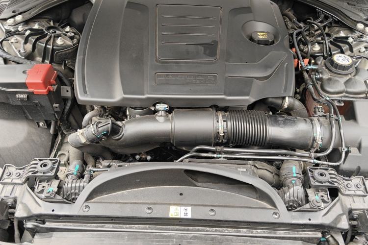 Used Jaguar XEL 2024 2.0T 250 PS R-DYNAMIC S Advanced Sport Edition Engine Bay