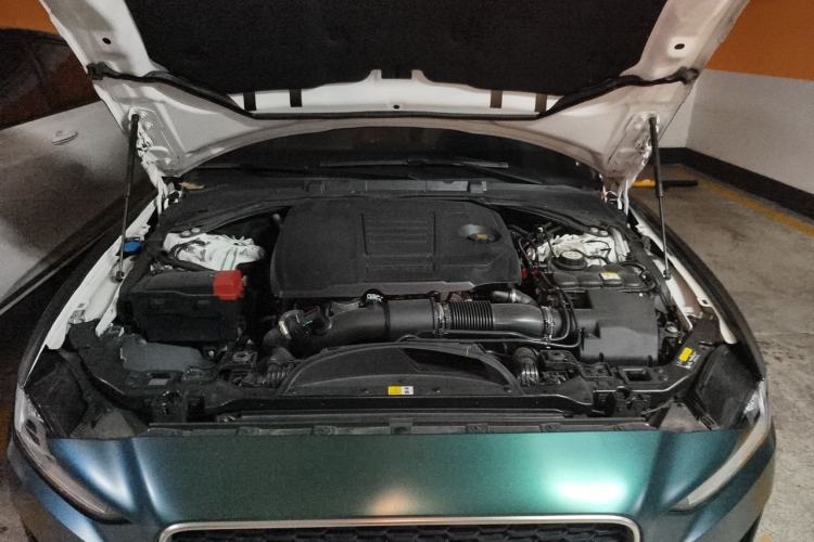 Used Jaguar XEL 2024 2.0T 250 PS R-DYNAMIC S Advanced Sport Edition Engine Bay