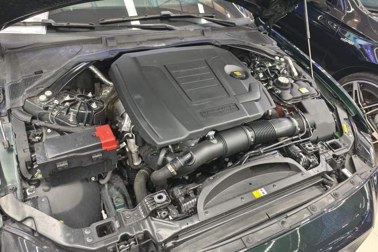 Used Jaguar XEL 2024 2.0T 250 PS R-DYNAMIC S Advanced Sport Edition Engine Bay