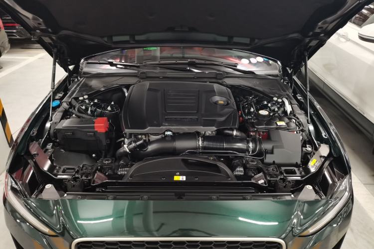 Used Jaguar XEL 2024 2.0T 250 PS R-DYNAMIC S Advanced Sport Edition Engine Bay