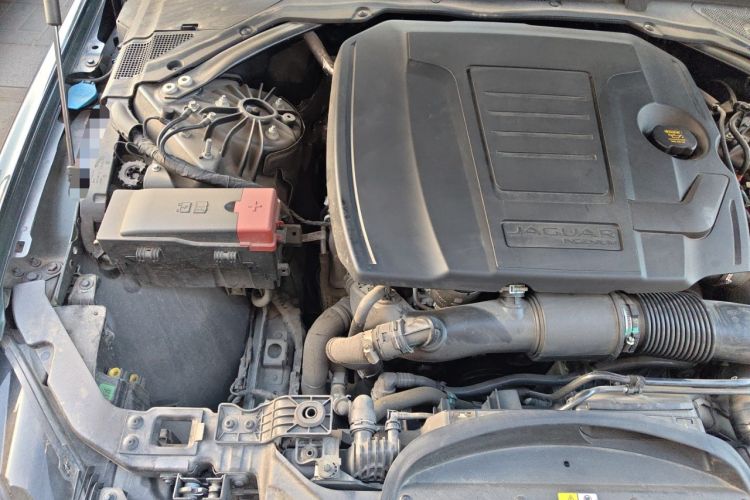 Used Jaguar XEL 2024 2.0T 250 PS R-DYNAMIC S Advanced Sport Edition Engine Bay Right