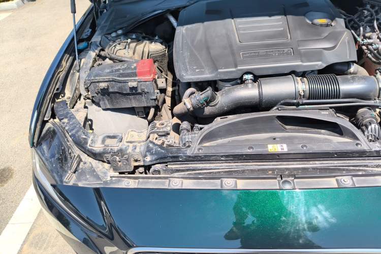 Used Jaguar XEL 2024 2.0T 250 PS R-DYNAMIC S Advanced Sport Edition Engine Bay Right