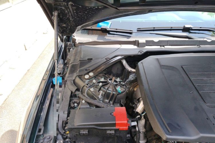 Used Jaguar XEL 2024 2.0T 250 PS R-DYNAMIC S Ebony Black Sport Edition Engine Bay Right