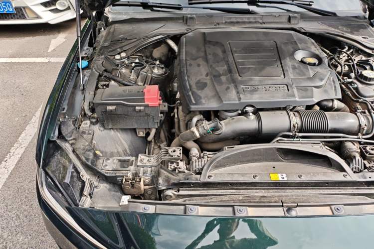 Used Jaguar XEL 2024 2.0T 250 PS R-DYNAMIC S Ebony Black Sport Edition Engine Bay Right