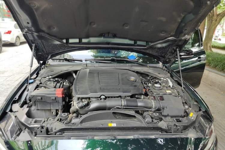 Used Jaguar XEL 2024 2.0T 250 PS R-DYNAMIC S Ebony Black Sport Edition Engine Bay