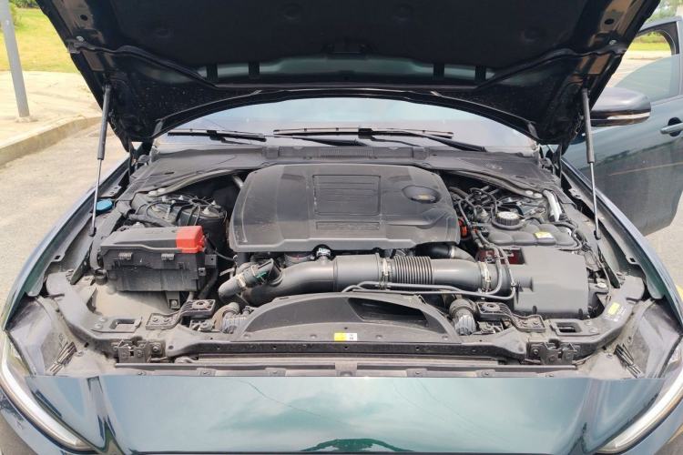 Used Jaguar XEL 2024 2.0T 250 PS R-DYNAMIC S Ebony Black Sport Edition Engine Bay