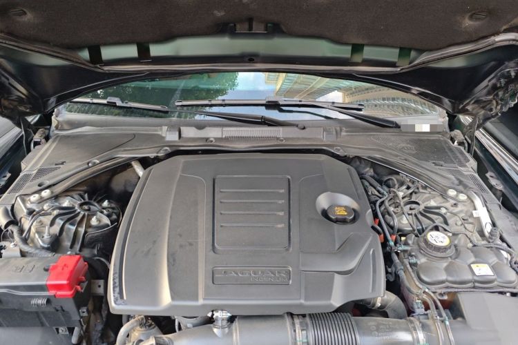 Used Jaguar XEL 2024 2.0T 250 PS R-DYNAMIC S Ebony Black Sport Edition Engine Bay