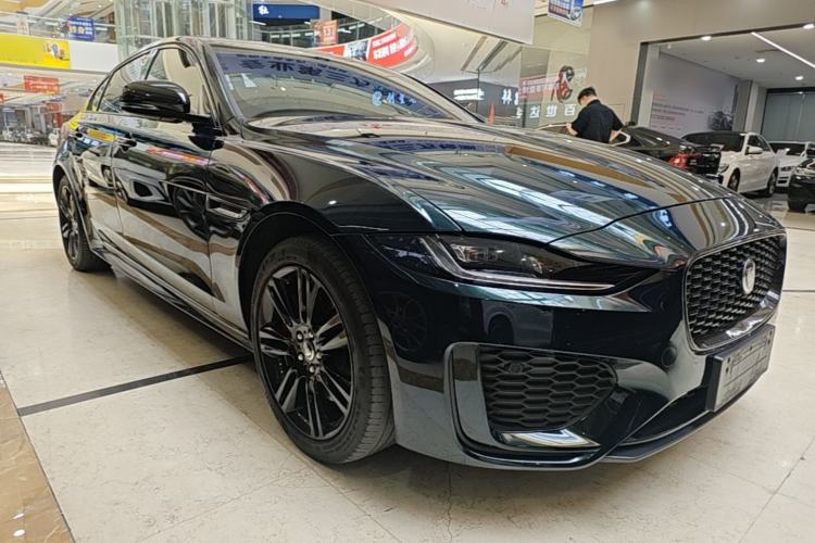 Used Jaguar XEL 2024 2.0T 250 PS R-DYNAMIC S Ebony Black Sport Edition Front Right 45 Deg