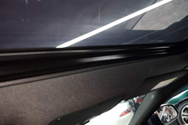 Used Jaguar XEL 2024 2.0T 250 PS R-DYNAMIC S Advanced Sport Edition Headliner