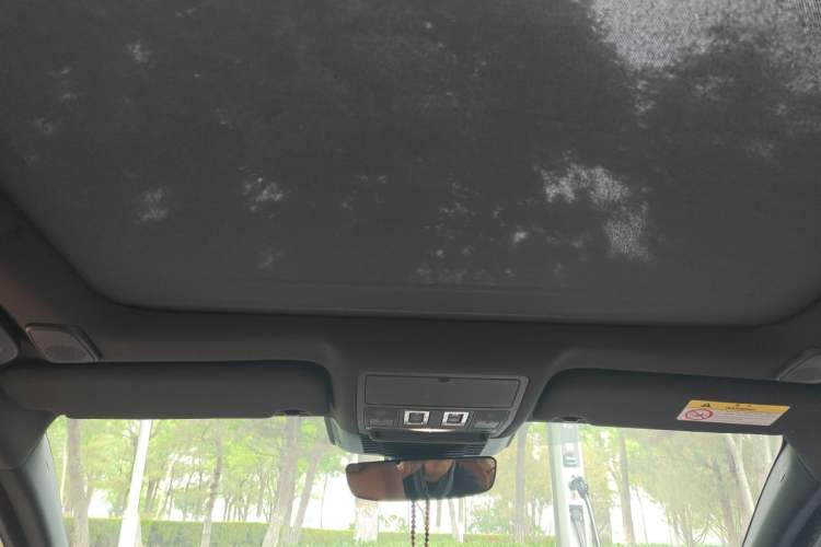 Used Jaguar XEL 2024 2.0T 250 PS R-DYNAMIC S Advanced Sport Edition Headliner