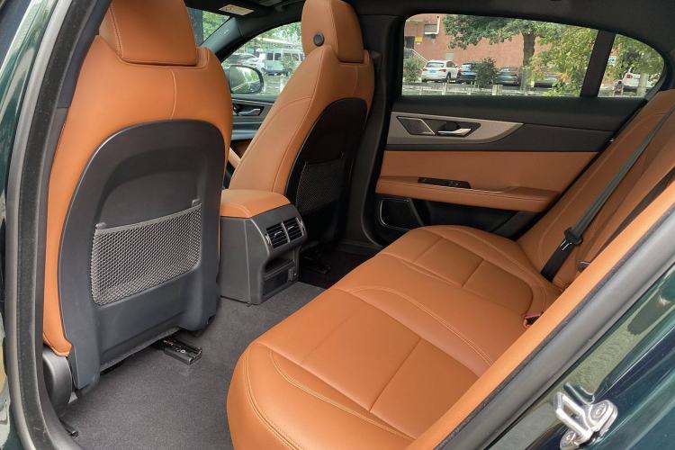 Used Jaguar XEL 2024 2.0T 250 PS R-DYNAMIC S Advanced Sport Edition Interior 2