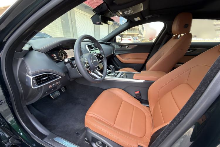Used Jaguar XEL 2024 2.0T 250 PS R-DYNAMIC S Ebony Black Sport Edition Interior 3
