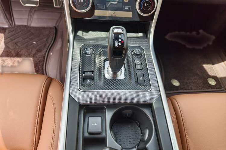 Used Jaguar XEL 2024 2.0T 250 PS R-DYNAMIC S Advanced Sport Edition Interior 4