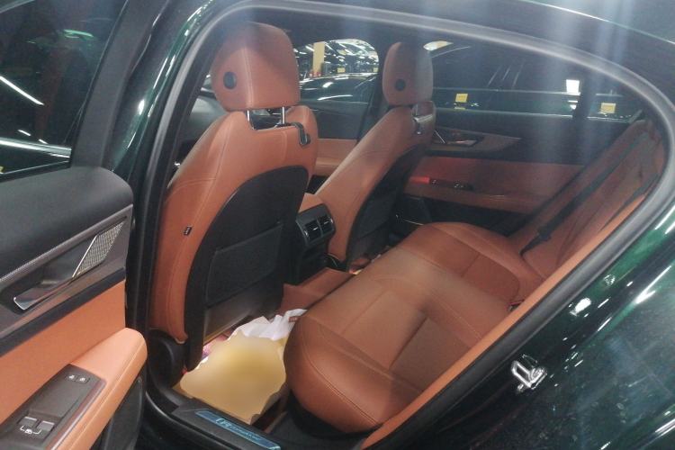 Used Jaguar XEL 2024 2.0T 250 PS R-DYNAMIC S Advanced Sport Edition Interior 4