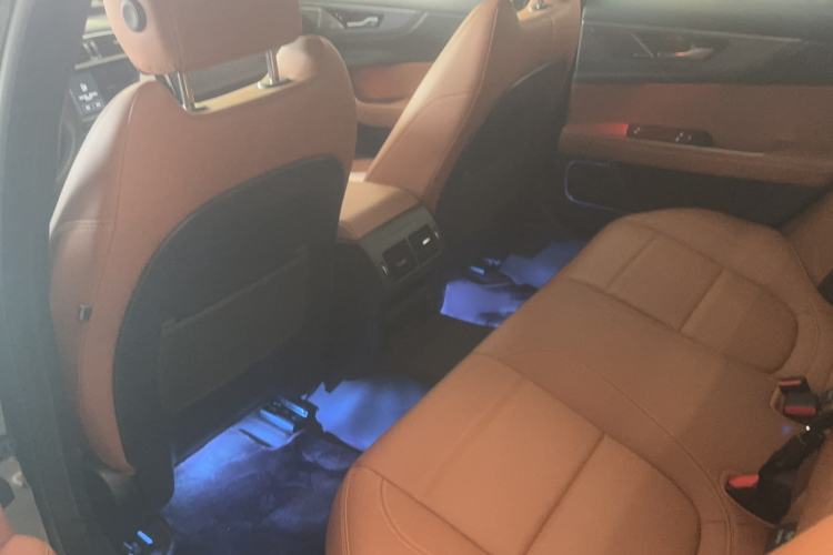 Used Jaguar XEL 2024 2.0T 250 PS R-DYNAMIC S Advanced Sport Edition Interior 6