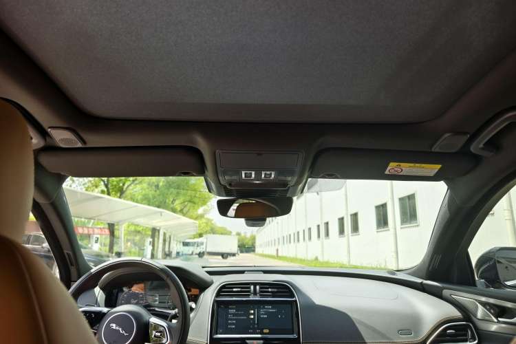 Used Jaguar XEL 2024 2.0T 250 PS R-DYNAMIC S Advanced Sport Edition Interior 7