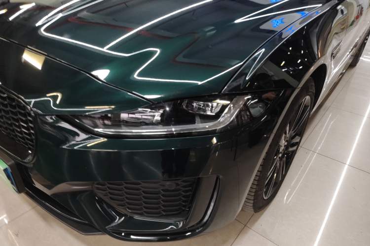 Used Jaguar XEL 2024 2.0T 250 PS R-DYNAMIC S Ebony Black Sport Edition Left Front Headlight