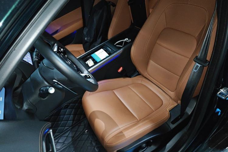 Used Jaguar XEL 2024 2.0T 250 PS R-DYNAMIC S Ebony Black Sport Edition Left Front Seat