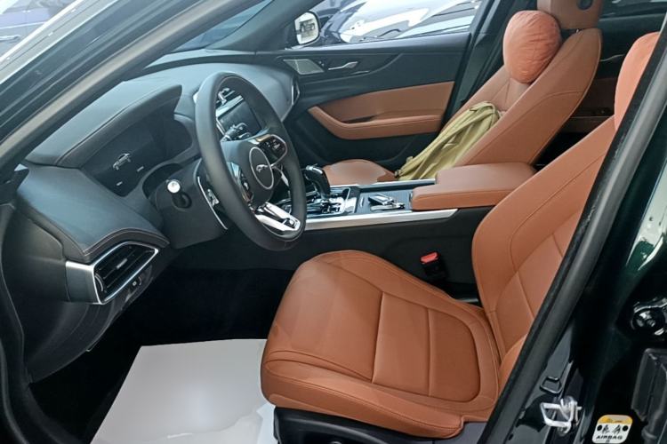 Used Jaguar XEL 2024 2.0T 250 PS R-DYNAMIC S Ebony Black Sport Edition Left Front Seat