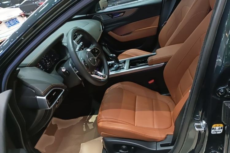 Used Jaguar XEL 2024 2.0T 250 PS R-DYNAMIC S Advanced Sport Edition Left Front Seat