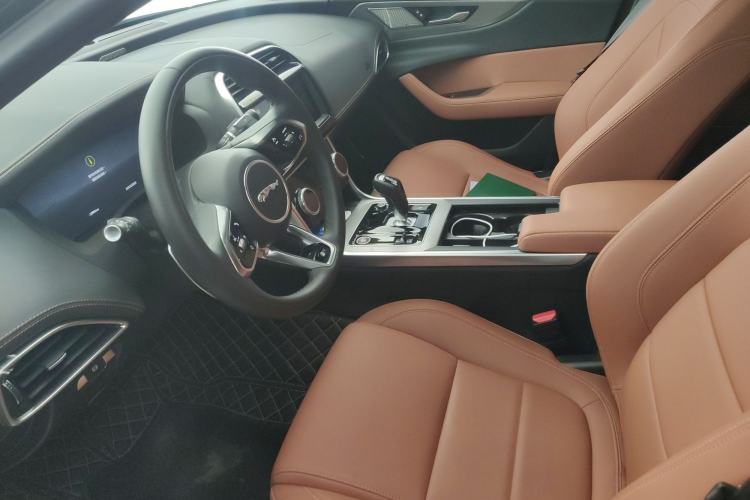 Used Jaguar XEL 2024 2.0T 250 PS R-DYNAMIC S Advanced Sport Edition Left Front Seat