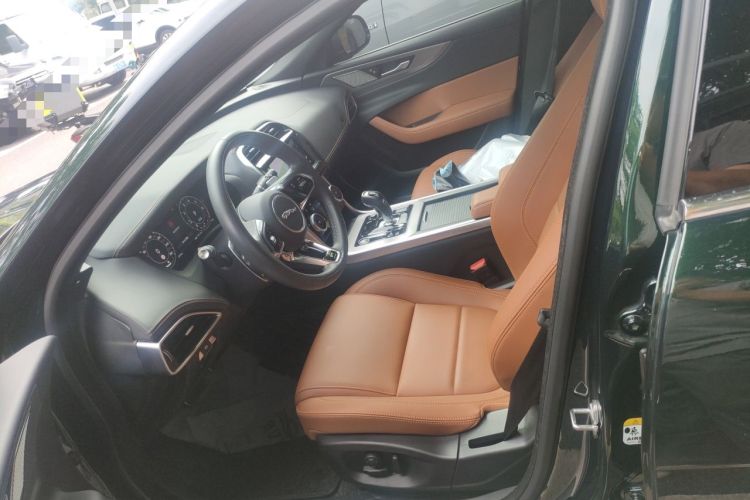 Used Jaguar XEL 2024 2.0T 250 PS R-DYNAMIC S Advanced Sport Edition Left Front Seat