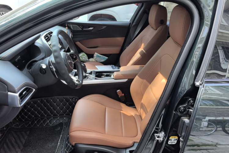 Used Jaguar XEL 2024 2.0T 250 PS R-DYNAMIC S Ebony Black Sport Edition Left Front Seat