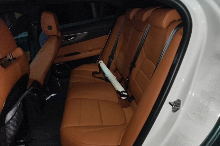 Used Jaguar XEL 2024 2.0T 250 PS R-DYNAMIC S Advanced Sport Edition Left Rear Seat