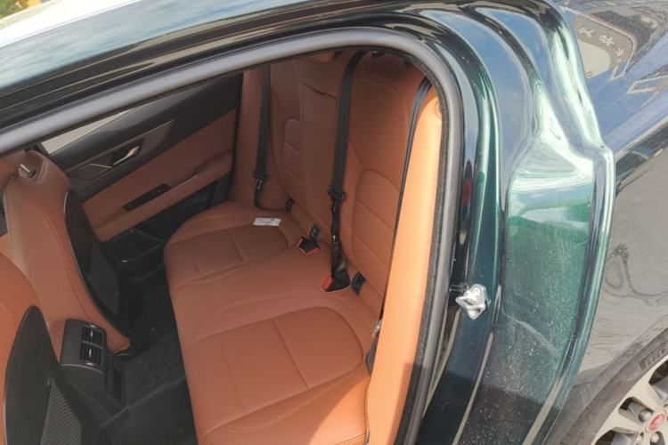 Used Jaguar XEL 2024 2.0T 250 PS R-DYNAMIC S Advanced Sport Edition Left Rear Seat
