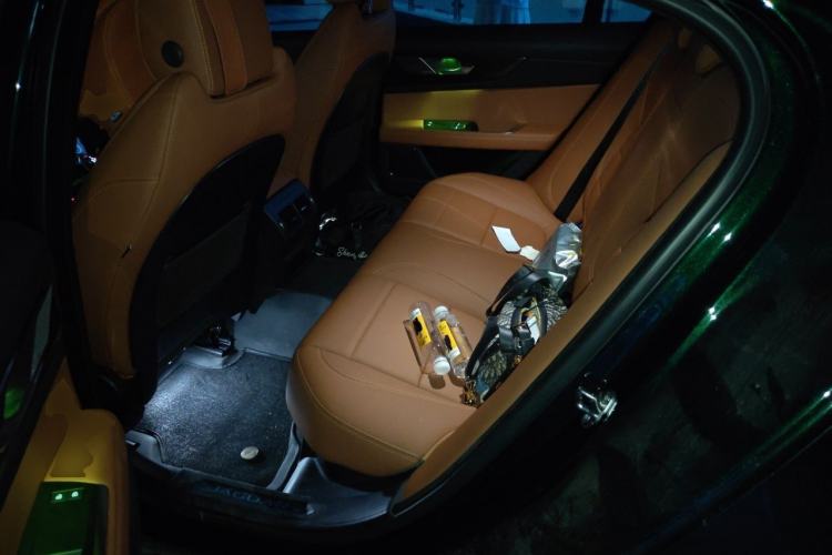 Used Jaguar XEL 2024 2.0T 250 PS R-DYNAMIC S Ebony Black Sport Edition Left Rear Seat