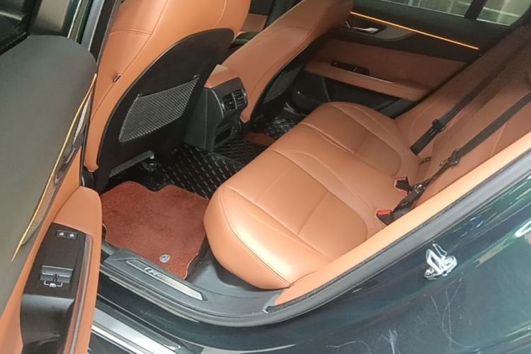 Used Jaguar XEL 2024 2.0T 250 PS R-DYNAMIC S Advanced Sport Edition Left Rear Seat