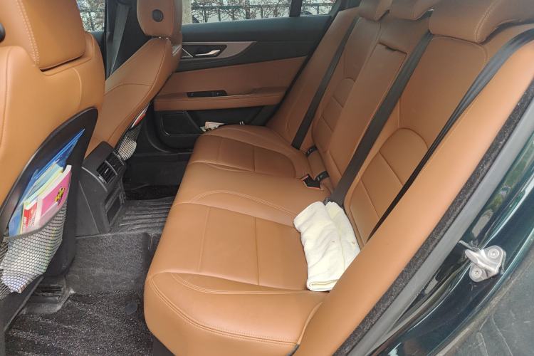 Used Jaguar XEL 2024 2.0T 250 PS R-DYNAMIC S Advanced Sport Edition Left Rear Seat