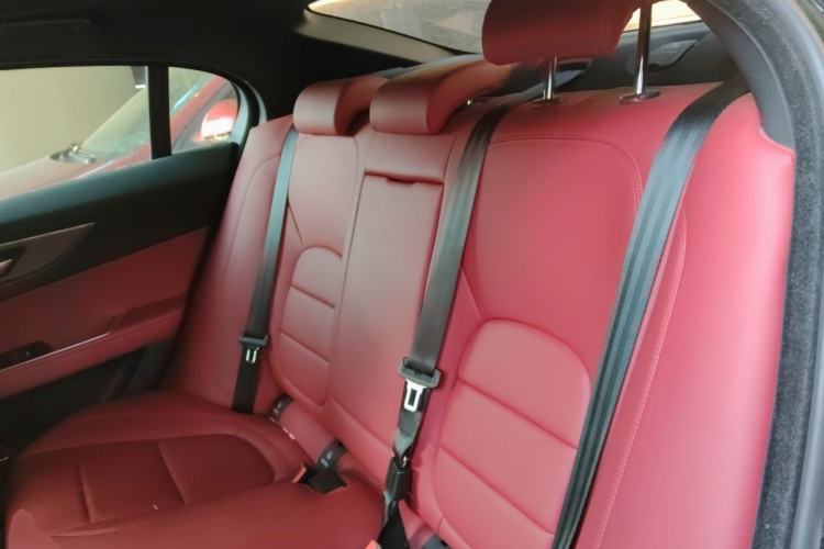 Used Jaguar XEL 2024 2.0T 250 PS R-DYNAMIC S Advanced Sport Edition Left Rear Seat