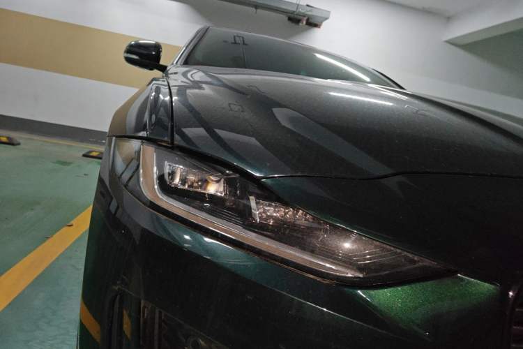 Used Jaguar XEL 2024 2.0T 250 PS R-DYNAMIC S Ebony Black Sport Edition Right Front Headlight