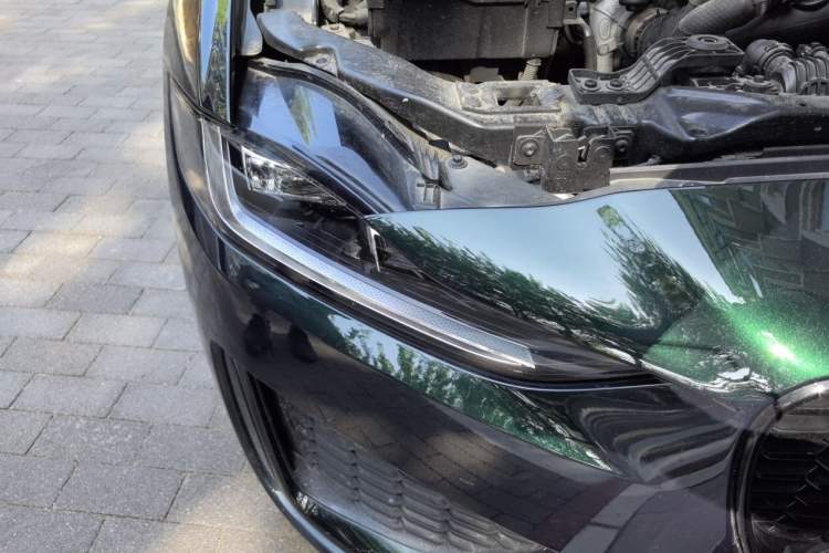 Used Jaguar XEL 2024 2.0T 250 PS R-DYNAMIC S Ebony Black Sport Edition Right Front Headlight