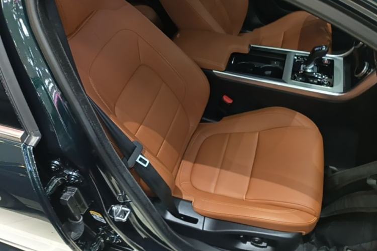 Used Jaguar XEL 2024 2.0T 250 PS R-DYNAMIC S Advanced Sport Edition Right Front Seat