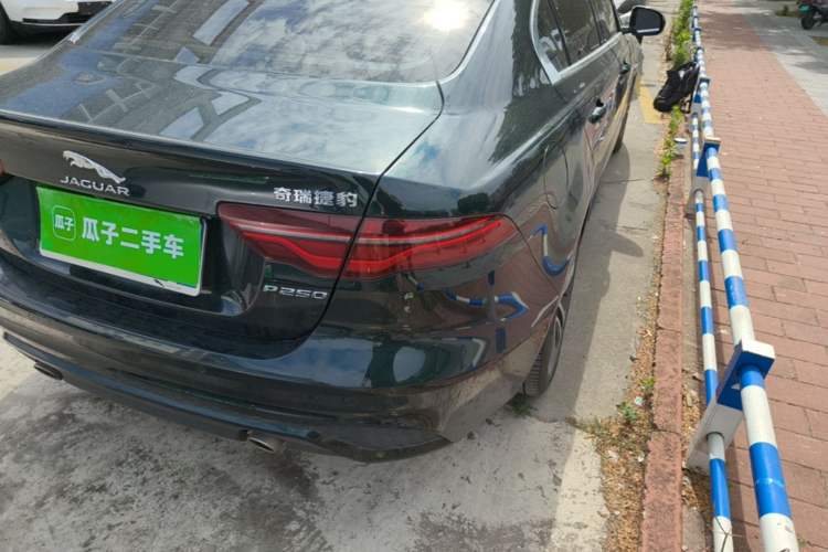 Used Jaguar XEL 2024 2.0T 250 PS R-DYNAMIC S Advanced Sport Edition Right Rear Taillight