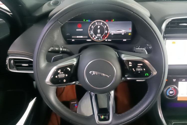 Used Jaguar XEL 2024 2.0T 250 PS R-DYNAMIC S Ebony Black Sport Edition Steering Wheel