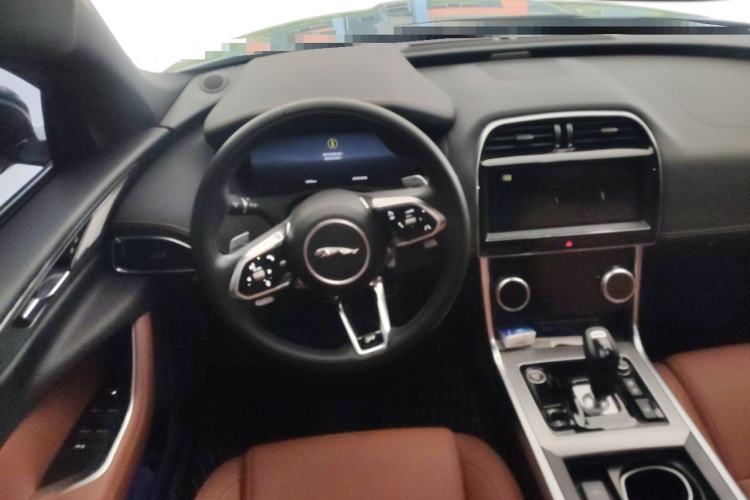 Used Jaguar XEL 2024 2.0T 250 PS R-DYNAMIC S Advanced Sport Edition Steering Wheel