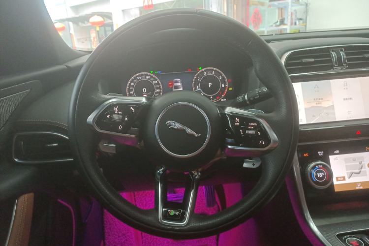 Used Jaguar XEL 2024 2.0T 250 PS R-DYNAMIC S Advanced Sport Edition Steering Wheel